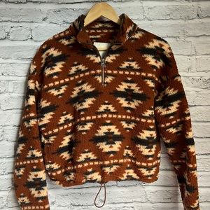 American Eagle Size XS Sherpa Pullover